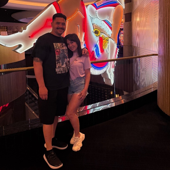 Meet your Posher, Tiffanie Kay - Picture 1 of 1